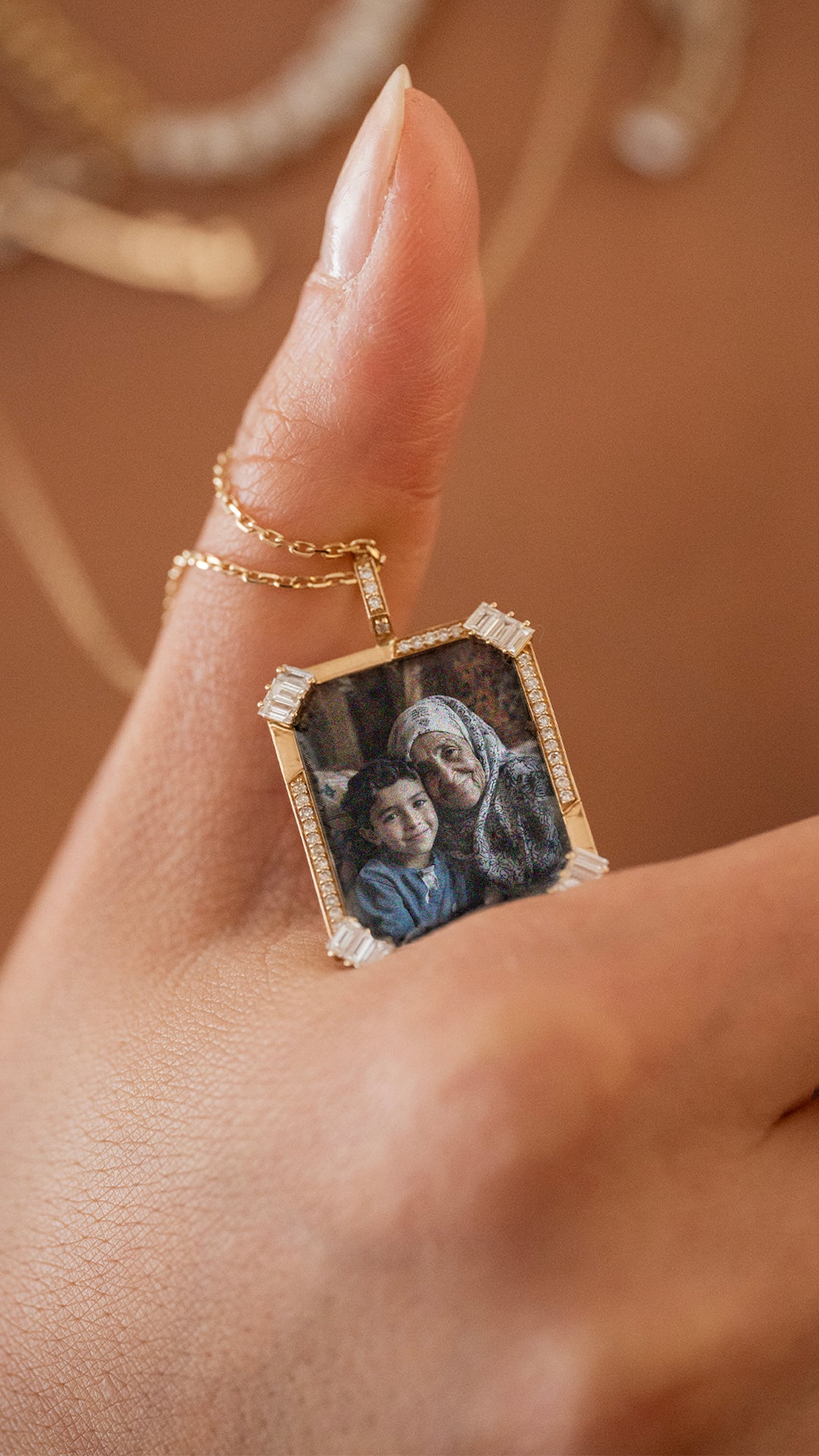 Tales & Treasures -Picture Pendant- Paved - Yellow - Charmaleena Jewellery - Diamond Jewellery - Tales & Treasures