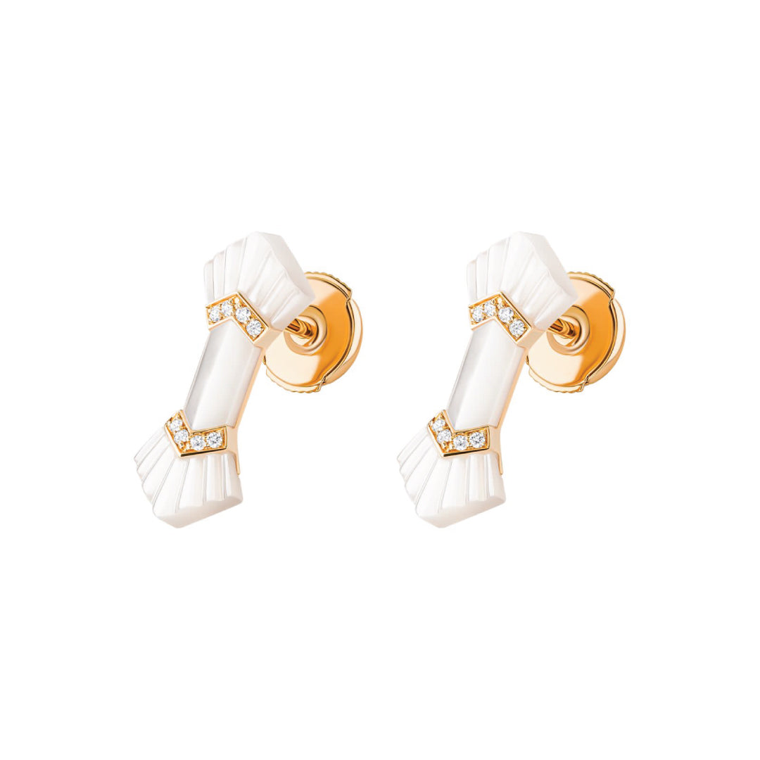 Elements Earrings Outlined In Diamonds White Mother of Pearl Yellow gold