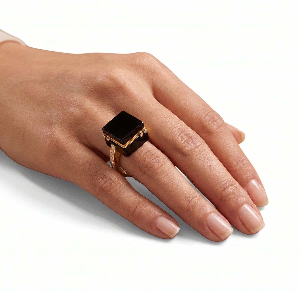 Tales & Treasures - Kaaba Ring - Paved