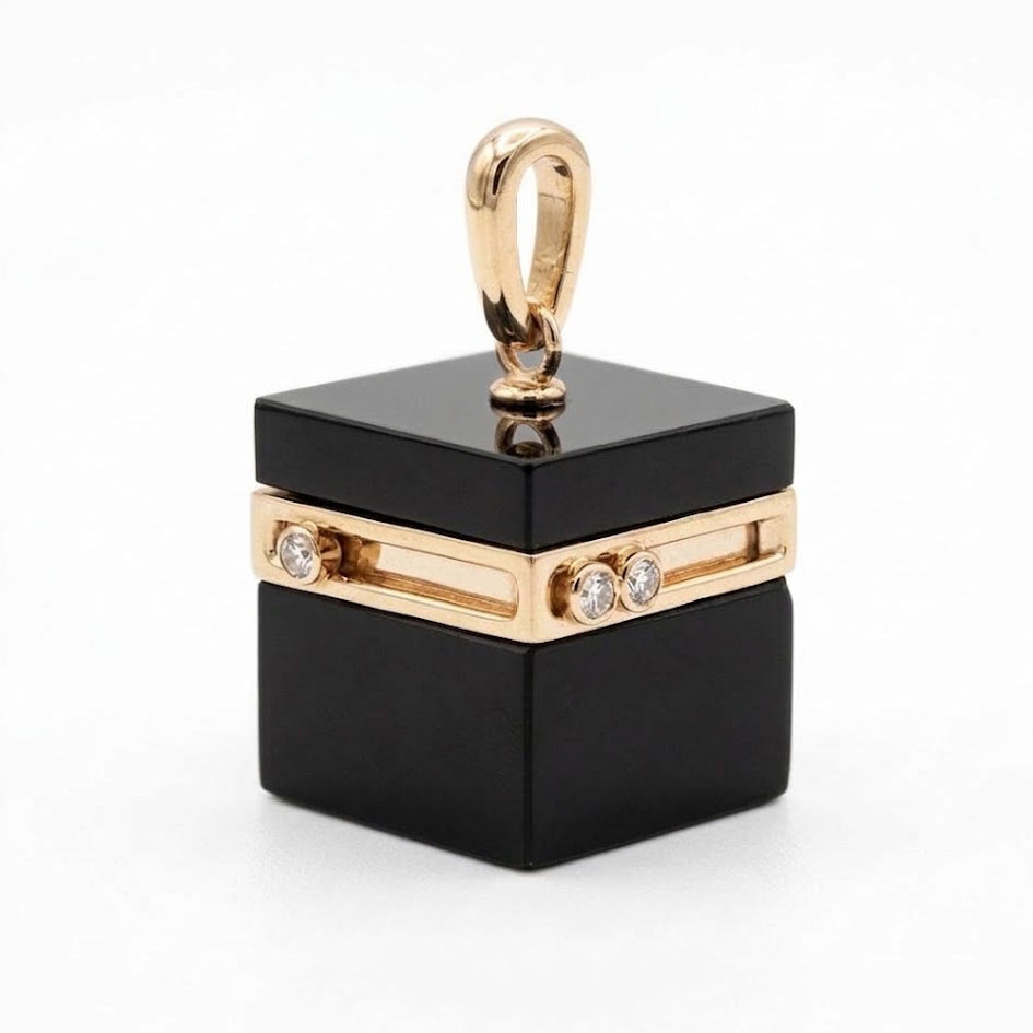 Tales & Treasures - Kaaba Necklace