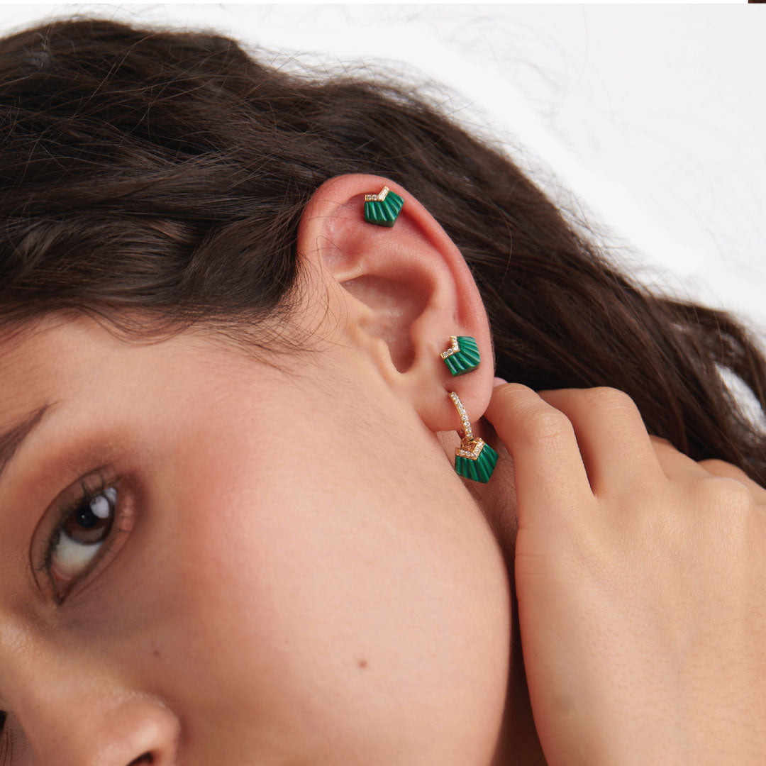 Elements Studs Earrings Outlined In Diamonds Malachite Yellow gold